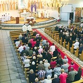 Eucharystia za zaginionego kapłana w kościele NMP Królowej Świata w Kędzierzynie-Koźlu.