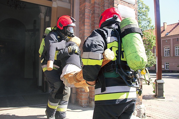 W akcji wzięli udział strażacy PSP w Nowej Soli i OSP w Mirocinie Górnym.