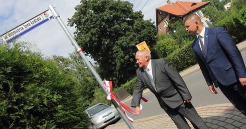 Nasz rotmistrz z ulicą