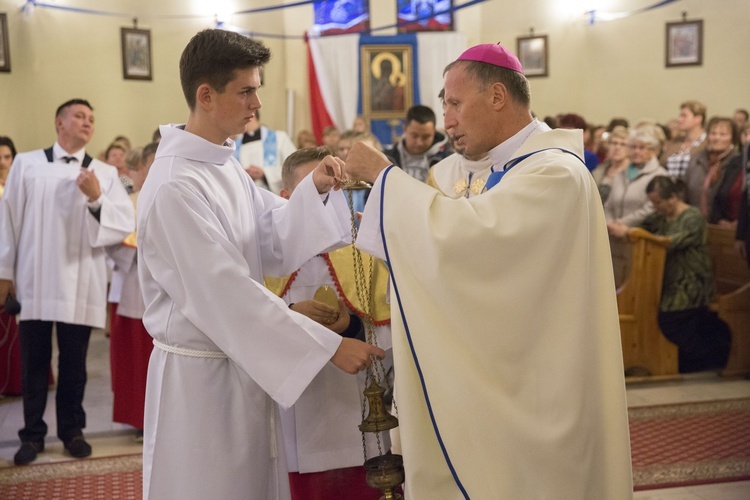 Józefów: Ikona w deszczu i gorące powitanie