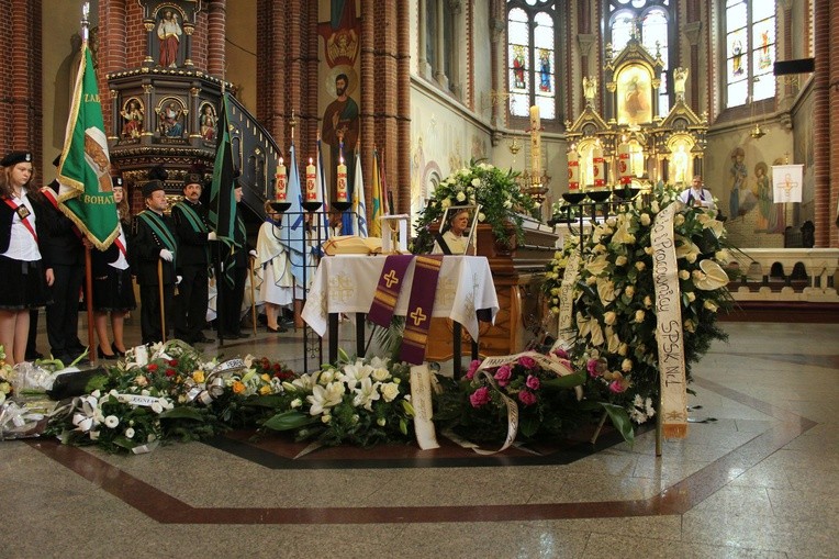 Pogrzeb śp. ks. Jerzego Mazurkiewicza cz. 1