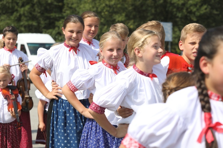 Korowód górali karpackich przez Istebną - 2017