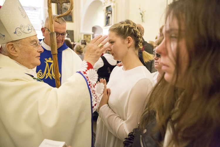 Bierzmowanie w Dąbrówce, cz. 1