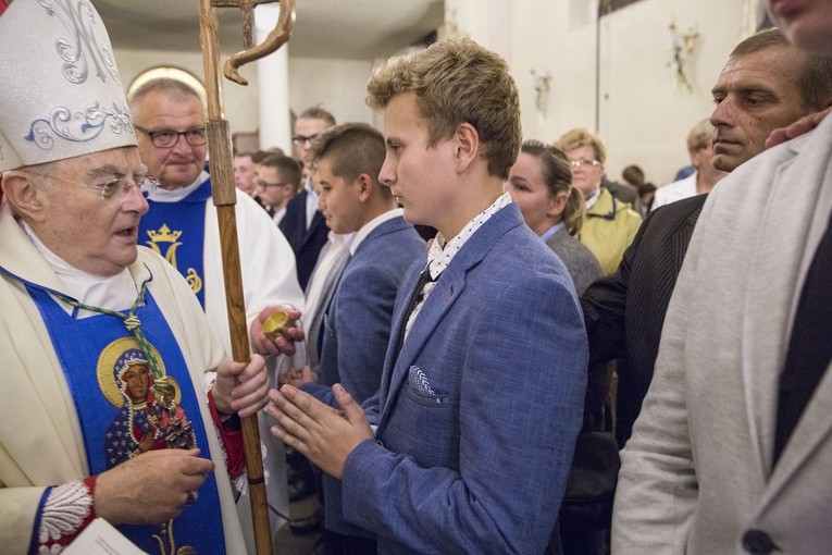 Bierzmowanie w Dąbrówce, cz. 2