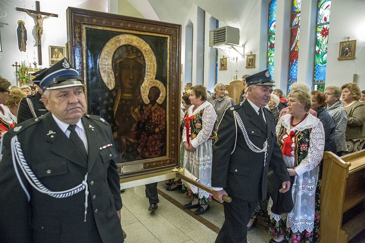 Mała Jasna Góra w Woli Rasztowskiej