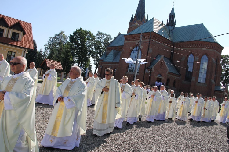 Procesja do ołtarza