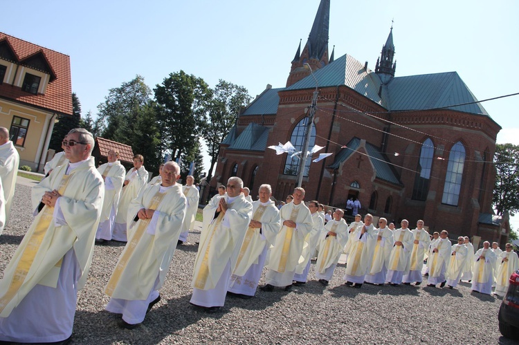 Procesja do ołtarza