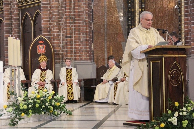 Potrójny jubileusz bp. Kazimierza Romaniuka