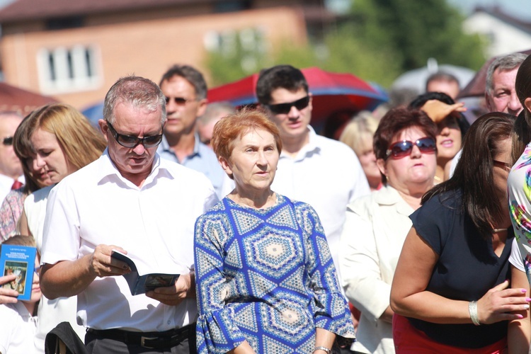 Msza święta, procesja z darami, procesja do kościoła