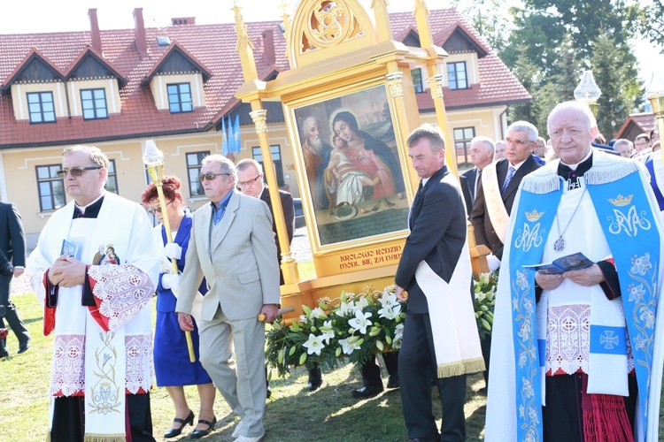 Procesja z obrazem na plac koronacyjny