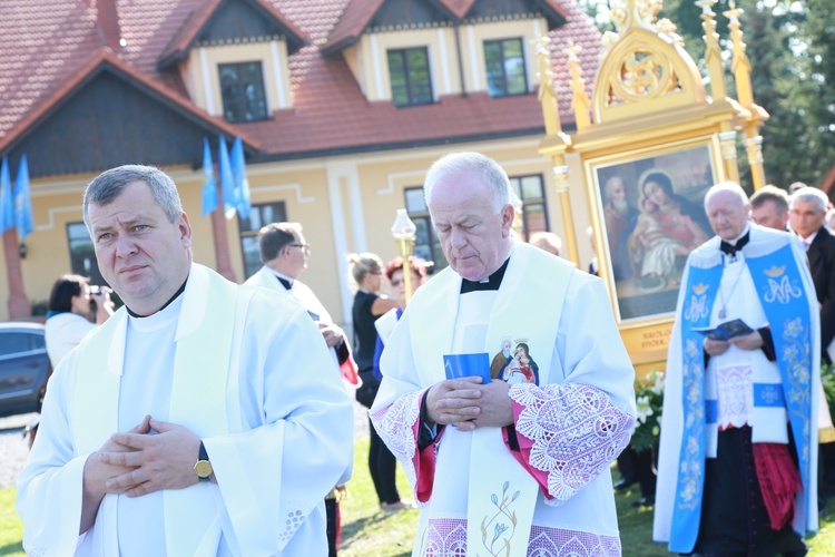 Procesja z obrazem na plac koronacyjny