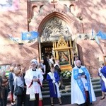 Procesja z obrazem na plac koronacyjny