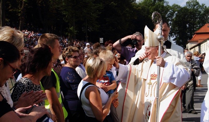 Abp Jędraszewski: Nie może być dzieci równych i równiejszych!