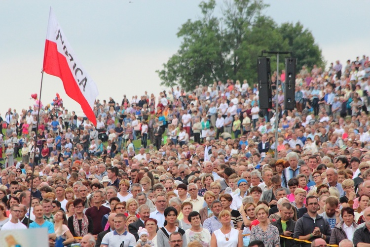 Główne uroczystości 140. rocznicy objawień maryjnych w Gietrzwałdzie