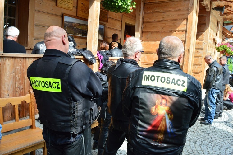 VI Motocyklowe nieszpory dziękczynne w Małem Cichem 