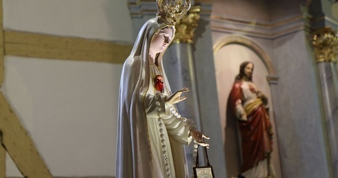 Papieska Figura MB Fatimskiej