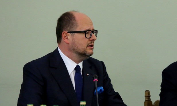 Adamowicz: Ciągnąc samolot, nie reklamowaliśmy linii OLT Express