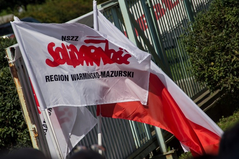 W Ostródzie odnaleziono ukryte przed laty dokumenty Solidarności