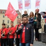 Studniówka "Szlachetnej Paczki" i "Akademii Przyszłości" w Krakowie