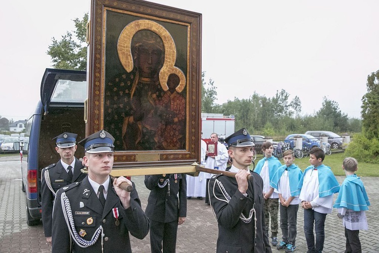 Matka Boża w Lucynowie