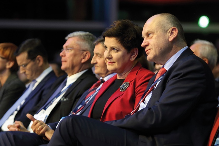 Premier Beata Szydło odebrała w Krynicy nagrodę Człowieka Roku.