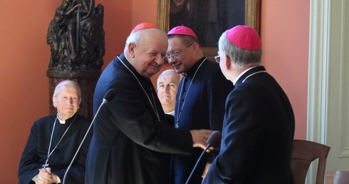 Biskup Kościoła powszechnego