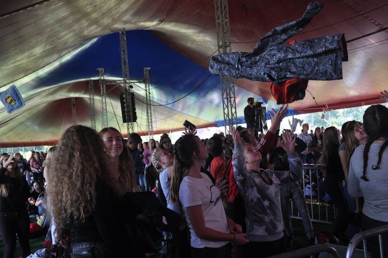 Skrzatusz młodych, cz. II