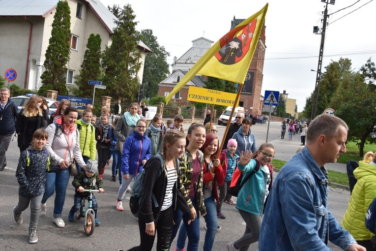 Pielgrzymka dzieci. Część 1