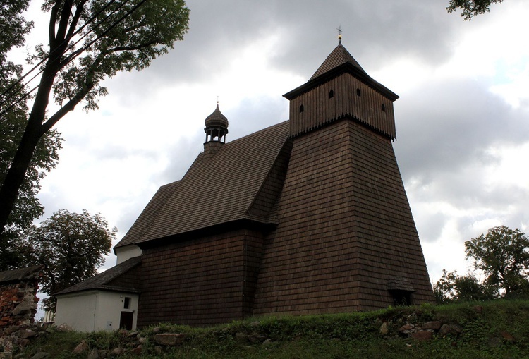 Kościół św. Jerzego w Ostropie po renowacji