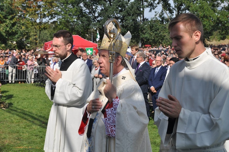 Diecezjalna Pielgrzymka do Skrzatusza cz. 4