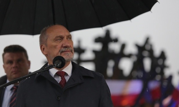 Macierewicz: wyrok norymberski jest niepełny