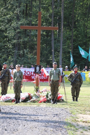 Na polanie śmierci żołnierzy "Bartka" w Starym Grodkowie - 2017