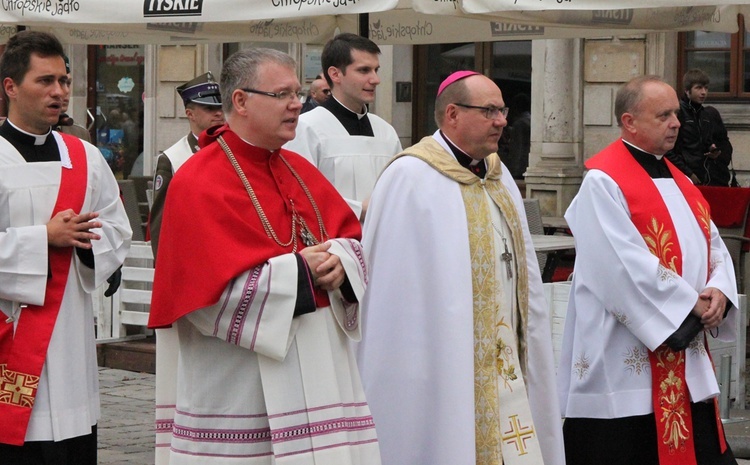 Z dziękczynieniem i modlitwą o ochronę przed kataklizmami