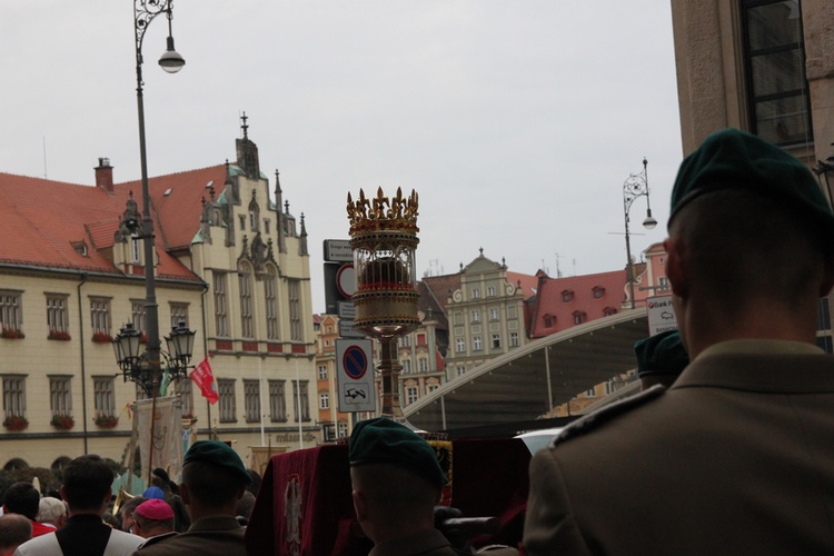 Z dziękczynieniem i modlitwą o ochronę przed kataklizmami