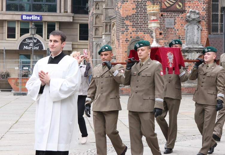 Z dziękczynieniem i modlitwą o ochronę przed kataklizmami