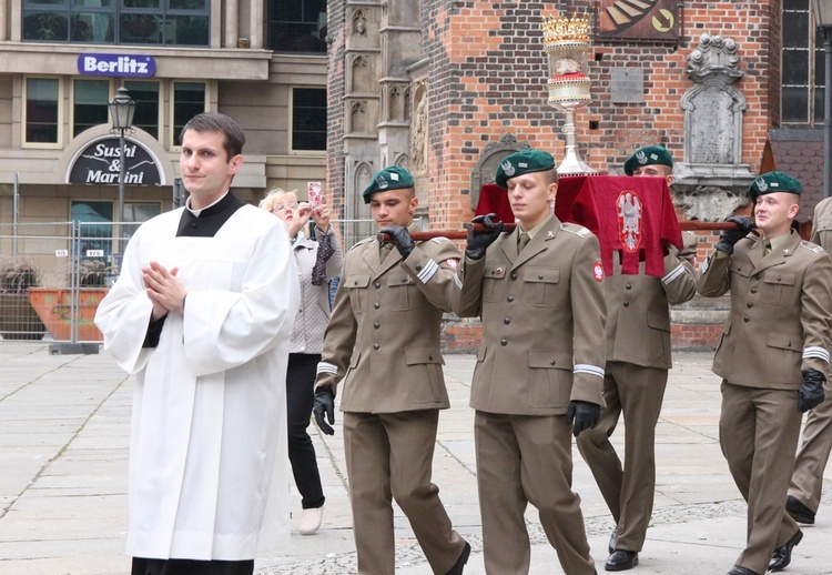 Z dziękczynieniem i modlitwą o ochronę przed kataklizmami