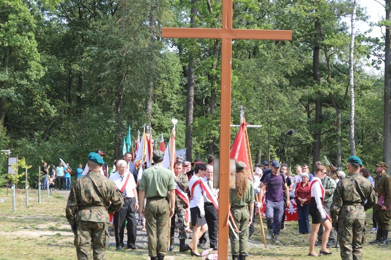 Na polanie śmierci żołnierzy "Bartka" w Starym Grodkowie - 2017