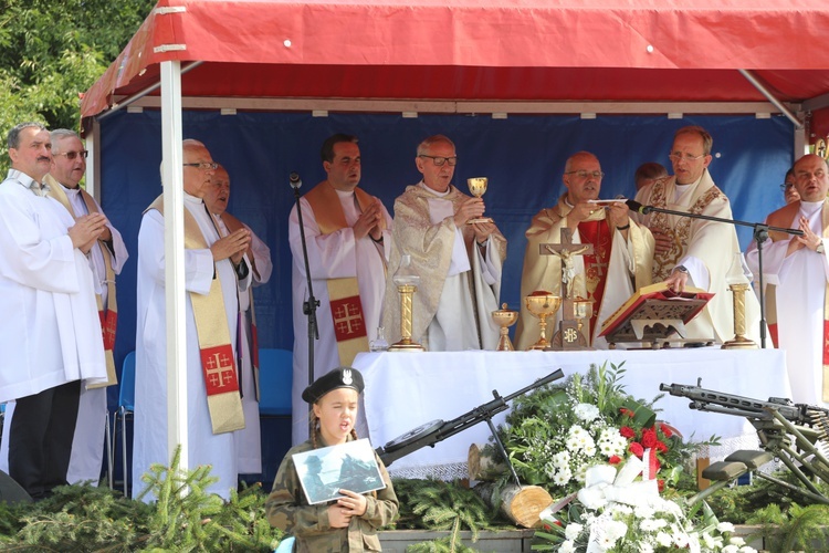 Na polanie śmierci żołnierzy "Bartka" w Starym Grodkowie - 2017