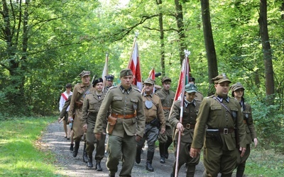 Na polanie śmierci żołnierzy "Bartka" w Starym Grodkowie - 2017