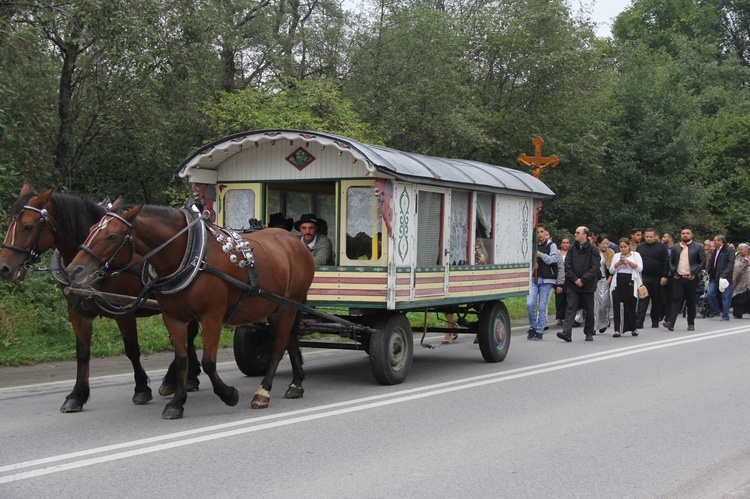 Pielgrzymka Romów do Limanowej