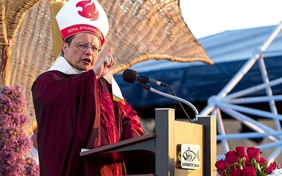 Sufragan krakowski wkrótce obejmie posługę pasterską w Łodzi.