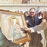13 września korony poświęcił w Rzymie papież Franciszek.