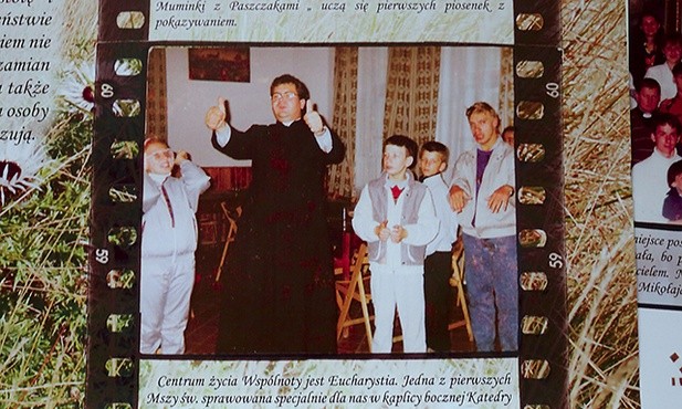 Przygotowali plakaty z archiwalnymi zdjęciami. Obejrzeć je można było 16 września, kiedy świętowano 25. rocznicę powstania grupy.