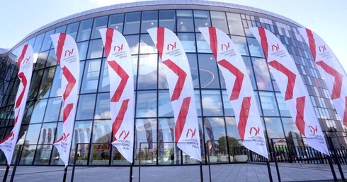 Konstytucja dla nauki polskiej