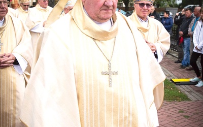 Biskup koadiutor Romuald Kamiński obejmie diecezję warszawsko-praską prawdopodobnie w listopadzie.