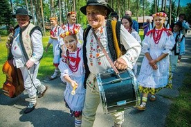 Festiwal Bukowiński  łączy pokolenia.