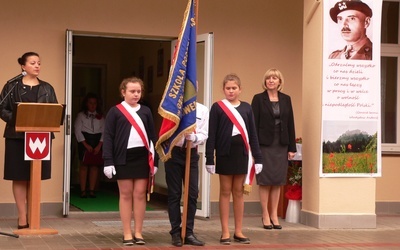 Uroczystości jubileuszowe odbywały się w kościele i szkole.