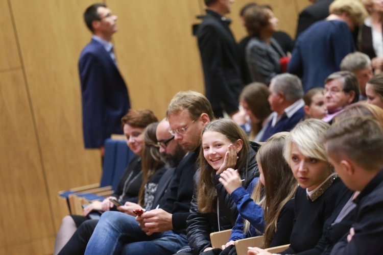 Puellae Orantes w Lusławicach