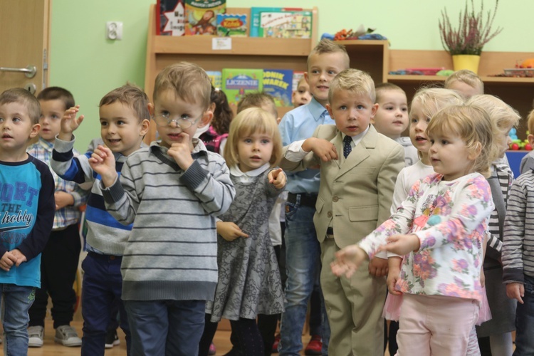 Poświęcenie Przedszkola Parafialnego im. św. Jana Pawła II w Andrychowie