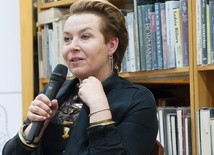 Elżbieta Cherezińska w Pile